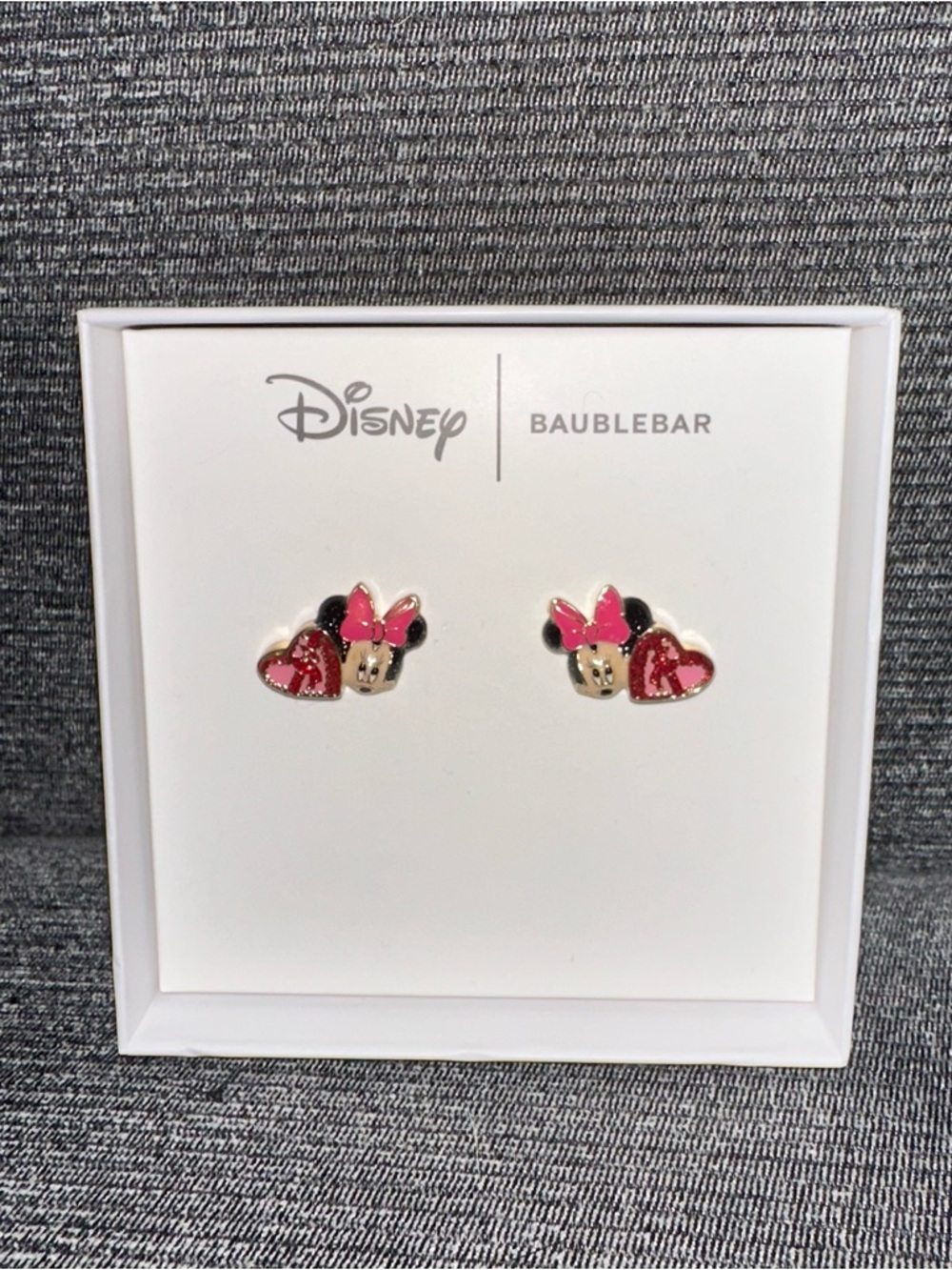 NWT Disney Minnie Valentines Baublebar Earrings